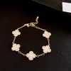 Pulsera de Calabaza Flor Gota de Agua de Circonita Estilo Francés, Lujo Ligero, Sensación de Alta Gama, Pulsera Versátil, Joyería Exquisita y Única con Temperamento para Mujeres