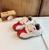 Zapatos de Tabla para Niñas Velcro Zapatos de Entrenamiento Alemanes 2026 Nuevos Zapatos para Niños de Otoño Estilo Coreano Punto Suela Suave Zapatos Deportivos