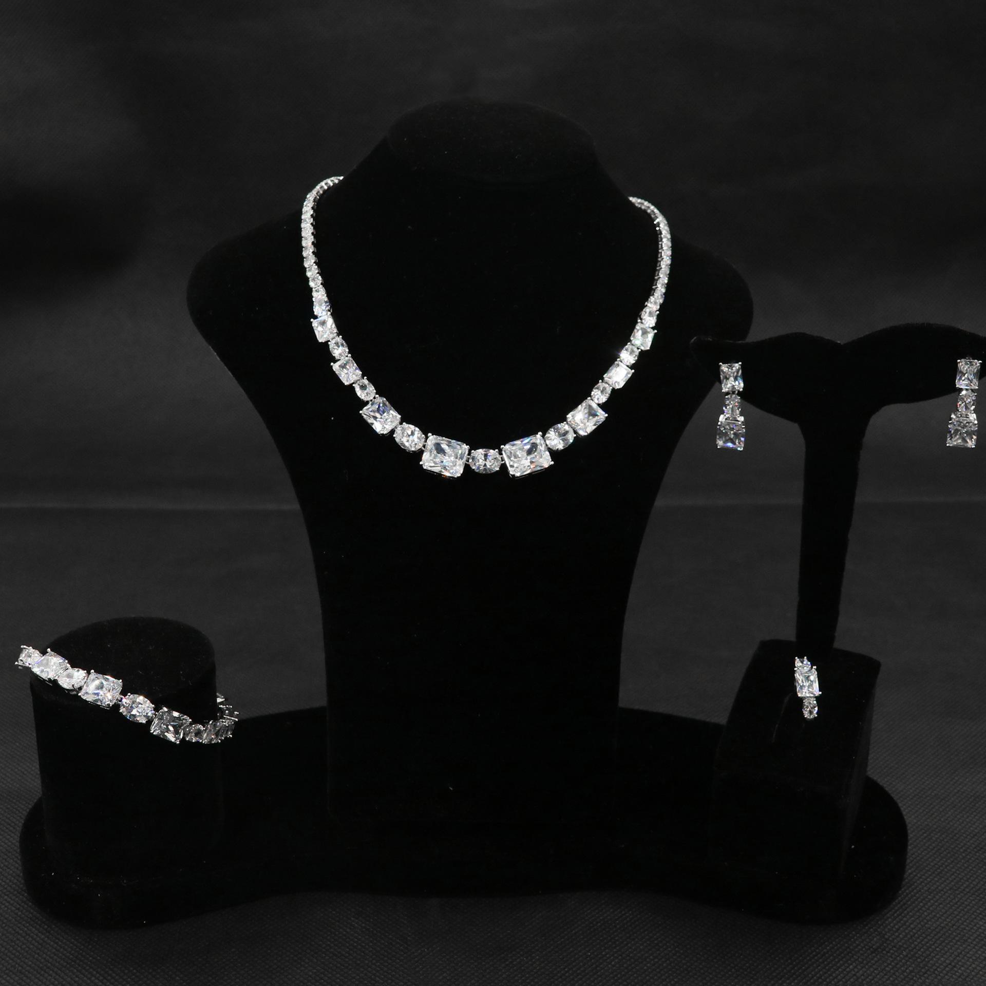 2402de89703a0182e55d3e3ac974a7