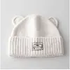 Touca de Tricô Unicolor com Orelhas de Urso Fofas para Homens e Mulheres, Fashion, Simples, Casual, Versátil, Quente e Proteção para as Orelhas
