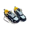 Populares zapatillas de entrenamiento alemanas de malla transpirable para mujer, nuevas zapatillas ligeras de otoño 2026 que hacen que los pies parezcan más pequeños, zapatillas deportivas casuales para mujer