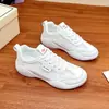 2026 Verano Nuevos Zapatos de Mujer Estilo Coreano Estilo Ins Zapatos Deportivos Casuales para Estudiantes Femeninas Moda Versátil Suela Gruesa Zapatos Blancos