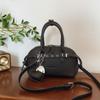 Bolsa de Mão de Concha de Alto Padrão para Mulheres, Nova Moda Primavera/Verão 2026 Elegante Tendência Simples Bolsa de Ombro Transversal