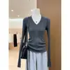 Top de Malha Minimalista com Decote V e Manga Flare para Mulheres Outono Emagrecedor Body-hugging Textura Camada Base