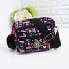 2026 Nuevo Estilo Bolso de Lona para Mujer Bolso Cruzado Pequeño Casual Venta al por Mayor por Debajo de Diez Yuan Suministro para Vendedores Ambulantes Bolso de Hombro para Personas de Mediana Edad y Mayores