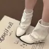 Botas retro de tacón grueso estilo británico blanco para mujer, nuevo modelo otoño 2026, versátiles, adelgazantes, que aumentan la altura, punta fina, botines