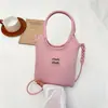 Bolsa de Mão Versátil de Cor Sólida para Mulheres, Estilo Novo com Toque de Luxo, Fashion, Simples, Casual, Bolsa de Ombro para o Dia a Dia, Transfronteiriça