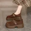 Zapatos de plataforma versátiles estilo bosque de gamuza para mujer, nuevo estilo otoño 2026, con suelas gruesas y hebilla de cinturón, para mujeres petite