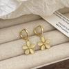Pendientes Florales Súper de Hada con un Toque de Lujo, Pendientes de Diseño Francés de Nicho, Nuevos Pendientes Populares 2026 con Piedra Ojo de Gato para Mujer