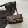 Bolso grande transfronterizo para mujer, nuevo de otoño 2026, versátil, de moda, de un solo hombro, moderno, para ir al trabajo, retro, casual, tipo tote