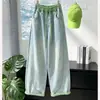 Conjunto de Verão para Meninas 2026 Novo Estiloso Colete Camiseta Calça Jeans Fina Conjunto de Duas Peças Tendência