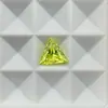 3X3~8X8Mm 5A Wuzhou Piedra Preciosa Artificial Triangular Ángulo Recto Zircón Colorido Zirconia Cúbica Sintética Cuentas Sueltas