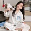 Pijama Infantil Algodão Puro Manga Longa Fino Primavera e Outono Crianças Médias e Grandes Desenho Animado Fofo Conjunto para Usar em Casa Venda por Atacado de Lojas Físicas
