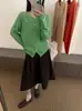 26 Outono Novo Estilo Blusa Estilo Coreano Elegante Cor Sólida Gola Redonda Manga Longa Cardigan de Tricô Feminino Versátil Casual para o Trabalho Casaco