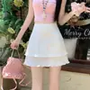 Falda de verano para mujer talla grande con dobladillo fruncido, diseñada para figuras ligeramente curvilíneas, con una construcción de doble capa para un efecto adelgazante, detalles de encaje y una silueta en A que cubre las caderas, lo que la convierte en una falda corta