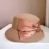 Cadena de Cuentas de Colores Francesa Lazo Escalonado Sombrero de Pescador para Mujer Otoño e Invierno Lana Australiana Sombrero de Copa Combinable Hebilla Interna Cubierta de Lámpara Sombrero