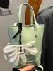 Bolsa Tote Casual de Alta Apariencia Estilo Coreano para Commuter Nuevo de Moda Verano 2025 Bolso de Hombro Cruzado Portátil de Nicho Simple