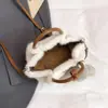 Bolsa Feminina Transfronteiriça, Design de Grande Capacidade, Bolsa Peluda, Feminina, Leve e Luxuosa, Bolsa Estilo Coreano Bolinho, Bolsa de Ombro Simples para o Dia a Dia