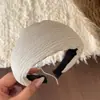 Faixa de Cabeça de Tecido Liso com Pregas Largas Moda Simples Prendedor de Cabelo Faixa de Cabeça para Sair Lavar o Rosto Topo Alto do Crânio Prendedor de Cabelo Acessórios de Cabelo Mulheres