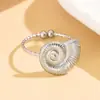 Moda Transfronteriza Europea y Americana Estilo Marino Anillo de Titanio con Concha Chapado en Oro de 18K Acero Inoxidable Antidesvanecimiento Joyería para Mujer Venta al por Mayor