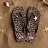 Chinelos Únicos Estilo Deserto com Estampa de Leopardo, Sandálias de Dedo Estrela do Mar Vintage Selvagem para Férias na Praia, Chinelos Femininos
