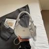 Bolsa Meia-Lua de Verão 2025 Nova, Bolsa de Mão de Aparência Sofisticada, Bolsa Transversal de Ombro Moderna, Bolsa Feminina Casual e Simples para Carregar na Mão
