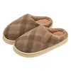 Nuevas zapatillas de algodón para mujer para otoño e invierno 2026, para uso en interiores, cálidas, antideslizantes y de felpa, también disponibles para hombre en otoño e invierno
