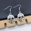 Pendientes Colgantes Simples de Calavera Retro de Plata Popular Transfronteriza Europea y Americana Halloween Divertido Joyería Colgante para la Oreja Oscuro