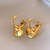 Brincos de Letra com Zircônia e Pérola Agulha de Prata, Elegantes e Versáteis, Brincos Estilo Chanel, Brincos da Moda de Luxo Leve de Alta Qualidade Atacado
