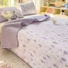 Capa de cama dupla camada de gaze estampada com padrão de nuvem de desenho animado, adequada para todas as estações, lençol acolchoado espesso, tapete de tatami antiderrapante, conjunto de três peças