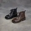 Botines retro estilo británico para mujer, nueva colección otoño/invierno 2026, piel genuina, suela gruesa, punta redonda, diseño original hecho a mano, versátiles botas Martin