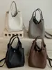 Bolso tote europeo y americano de alta calidad, bolso de axila vintage de primavera Maillard, bolso de hombro simple de gran capacidad para el día a día