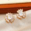 Aretes florales de diamantes de alta calidad, aretes de nueva moda para mujer, diseño de nicho, temperamento de socialité, aretes de aleación