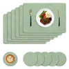 Manteles individuales, posavasos y manteles de cuero cuadrados con textura de piel de vaca estilo nórdico son impermeables, resistentes al aceite, fáciles de limpiar y duraderos.