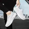 Sapatos Masculinos de Cabeça Larga e Sola Larga Tênis Leves para Corrida Malha Fina Respirável Sapatos Esportivos Mais Vendidos Confortáveis Unissex Sapatos Esportivos para Exterior