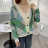 Nuevo suéter de punto coreano para mujer con patrón de diamantes para otoño e invierno, estilo casual y relajado, cárdigan de punto de color block a la moda con cuello en V para mujer