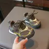 Zapatos para bebé en combinación de colores retro, zapatillas de malla ligeras y transpirables para niños pequeños, zapatos casuales versátiles de suela suave para bebés