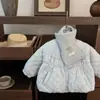 Abrigo de invierno acolchado de algodón para niñas, nuevo estilo 2026, ropa exterior infantil engrosada, ropa de invierno, forro polar, moderno y cálida chaqueta de algodón
