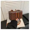 Bolsa de Mão Versátil e na Moda para Mulheres 2026 Bolsa Caixa Novo Design de Nicho Bolsa de Ombro de Alta Qualidade Bolsa Transversal de Luxo Leve