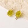 Serie de frutas de verano divertidas simulación mini aretes de uva collar joyería colgante femenino accesorios material al por mayor
