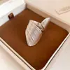 Serenidad de Té Blanco, Anillo Abierto Irregular de Perla Tejido Plegado, Anillo de Dedo Índice de Lujo Ligero de Gama Alta, Accesorio de Mano de Moda