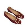 Sapatos baixos quadrados estilo francês para mulheres, sapatos de salto baixo quadrados para o verão e outono de 2026, mocassins slip-on versáteis e estilosos para mulheres