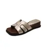 Chinelos Estilo Romano Francês para Mulheres, Uso Externo de Verão, Novo Estilo 2026, Solado Grosso, Combina Bem com Saias, Chinelos, Sapatos de Praia Estilo Férias