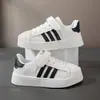 Zapatos Blancos Pequeños de Velcro Niños Estudiantes Primavera Otoño Transpirables Casuales Niñas Nuevos Zapatos Deportivos Niños Zapatos de Patinaje Suela Suave