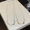TikTok Explosivo Luz Luxo Branco Fritillaria Colar Amor Ouro 18K Simples Elegante Corrente de Pescoço Aço Titânio Sem Corrente de Clavícula