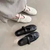 Sapato Mary Jane elegante e confortável, feito à mão com couro bovino de flor integral, bico redondo, 2026 primavera/outono, versátil, casual, para o trabalho