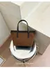 Bolsa de ombro transfronteiriça moderna de grande capacidade, bolsa de axila color block fashion e estilosa, bolsa tote transversal versátil para o dia a dia