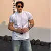 Camiseta Casual Versátil Simple de Peso Pesado de Manga Corta para Hombre Verano 2025 Base Ajustada Deportiva Fitness Músculo Manga Corta