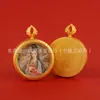 Pingente Portátil Thangka Pintado à Mão com Contorno Dourado 3,5cm Zakiram Amarelo Deus da Riqueza Nove Caudas Mahakala Núcleo do Cartão Atacado