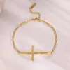 Joyería Transfronteriza Europea y Americana Pulsera de Acero Inoxidable Chapada en Oro de 18K Pulsera Sencilla con Cruz Recortada para Mujer Fabricante Mayorista
